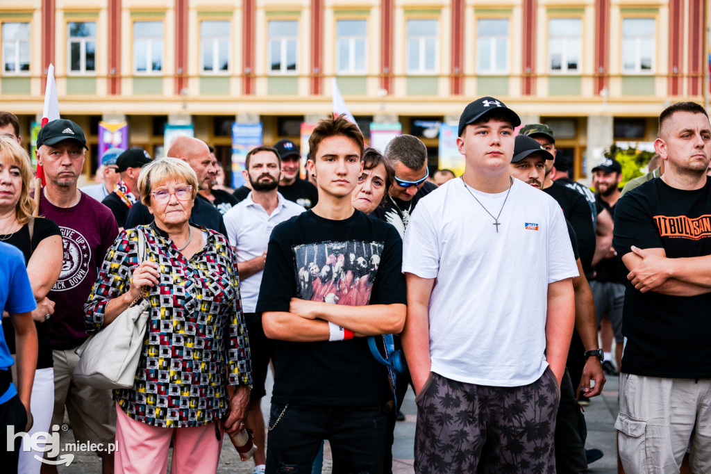 PROTEST STOP IMIGRACJI W CENTRUM MIELCA