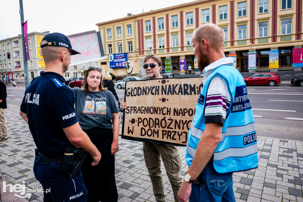PROTEST STOP IMIGRACJI W CENTRUM MIELCA