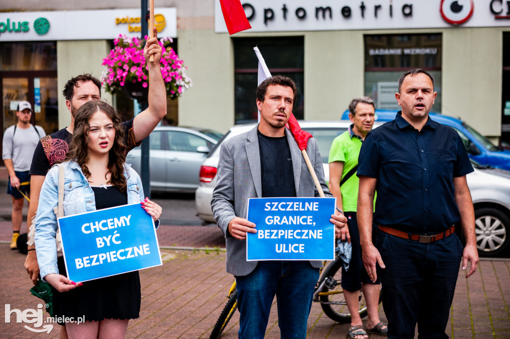 PROTEST STOP IMIGRACJI W CENTRUM MIELCA