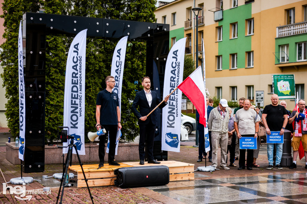 PROTEST STOP IMIGRACJI W CENTRUM MIELCA