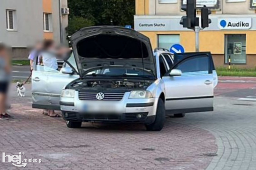 Rozbita karetka w centrum