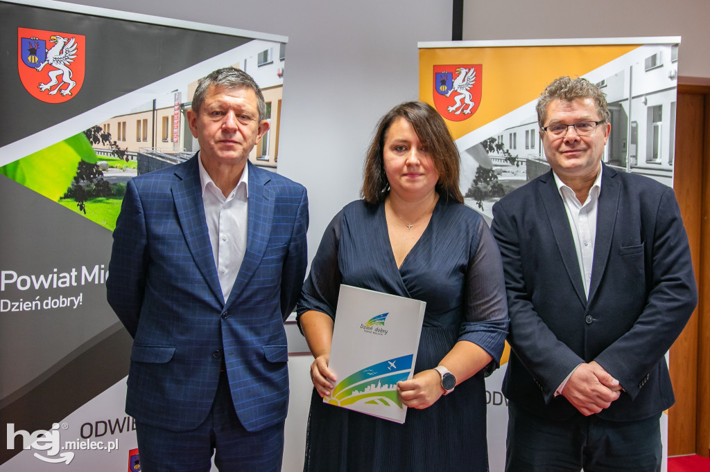 Awanse nauczycieli. Akty nadania stopnia wręczone