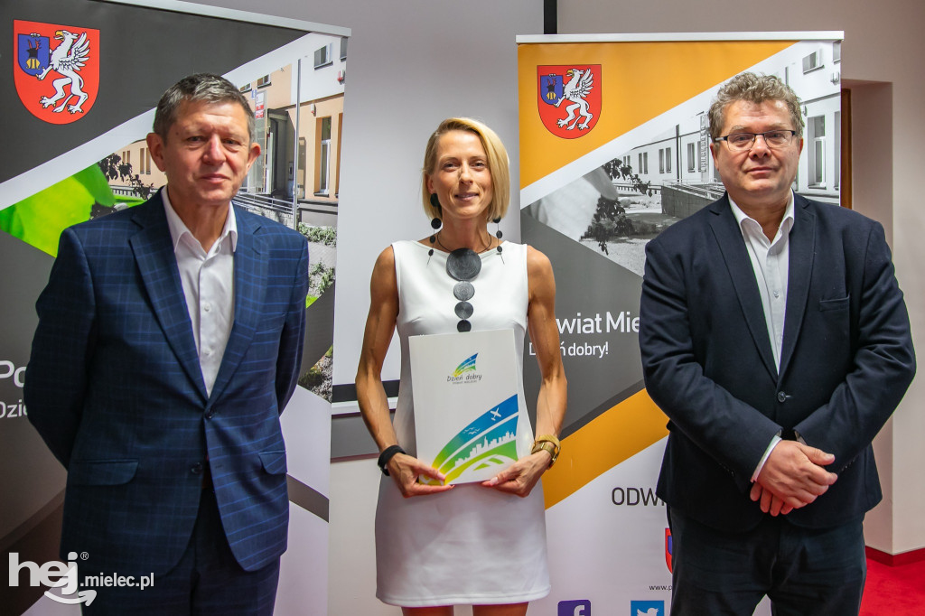 Awanse nauczycieli. Akty nadania stopnia wręczone