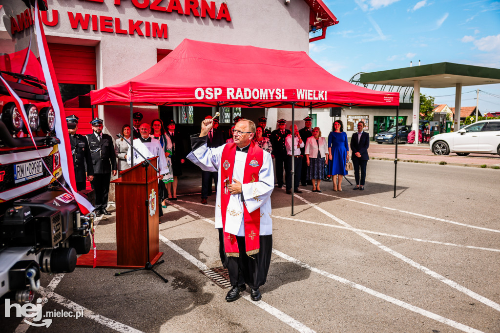 Nowy wóz OSP Radomyśl Wielki