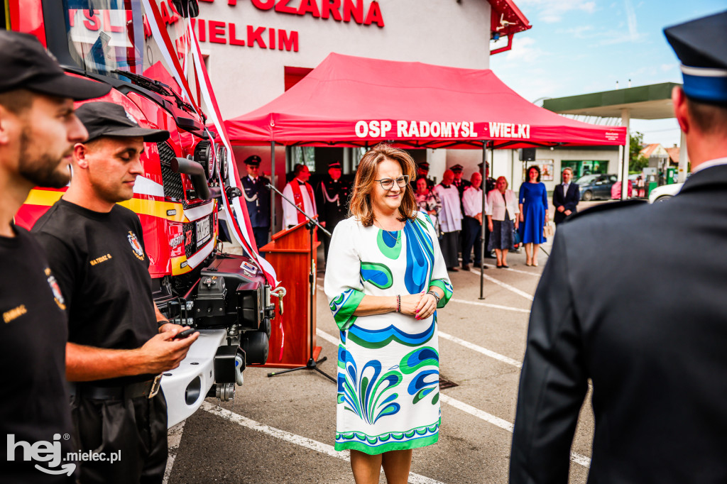 Nowy wóz OSP Radomyśl Wielki