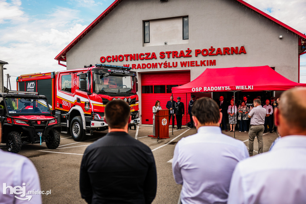 Nowy wóz OSP Radomyśl Wielki