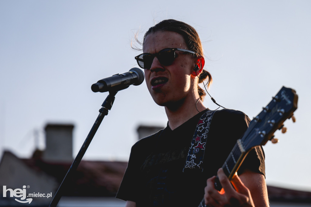 SztukaRYNKI i koncert Outsidder
