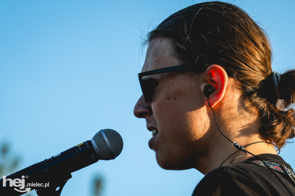 SztukaRYNKI i koncert Outsidder