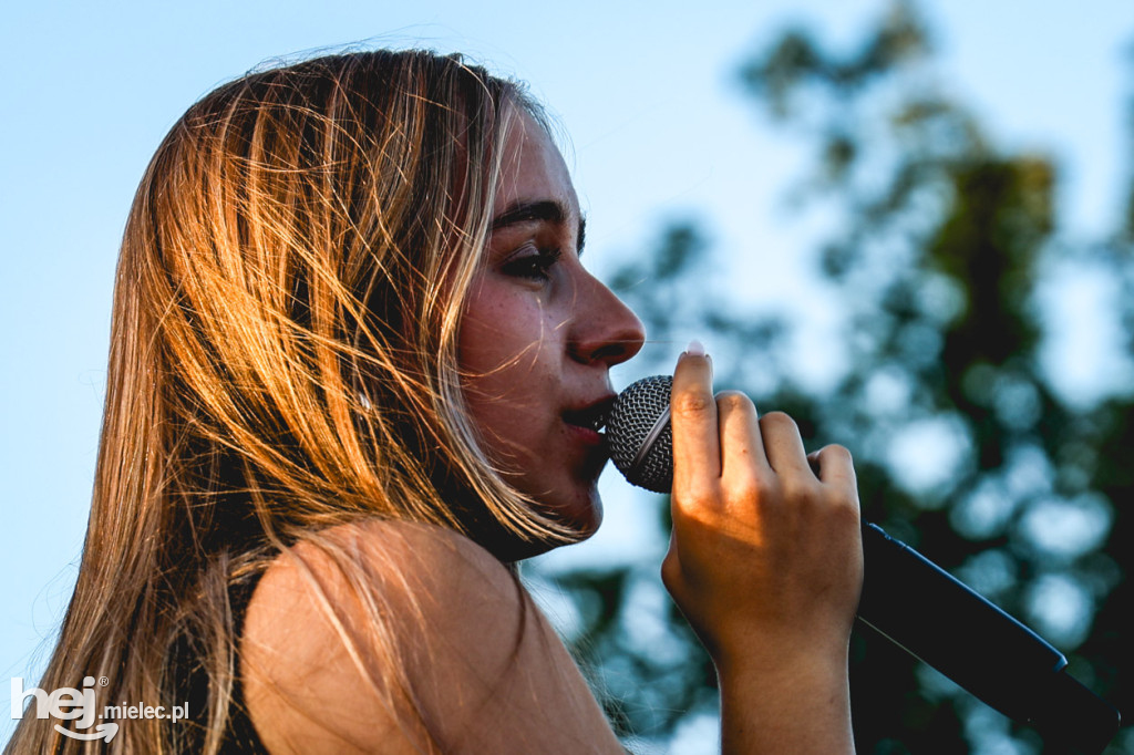 SztukaRYNKI i koncert Outsidder