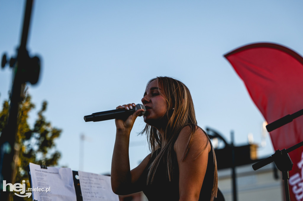 SztukaRYNKI i koncert Outsidder