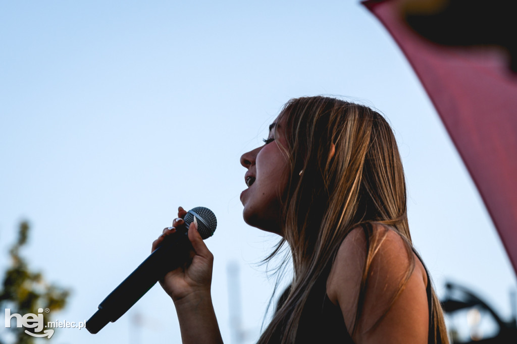 SztukaRYNKI i koncert Outsidder