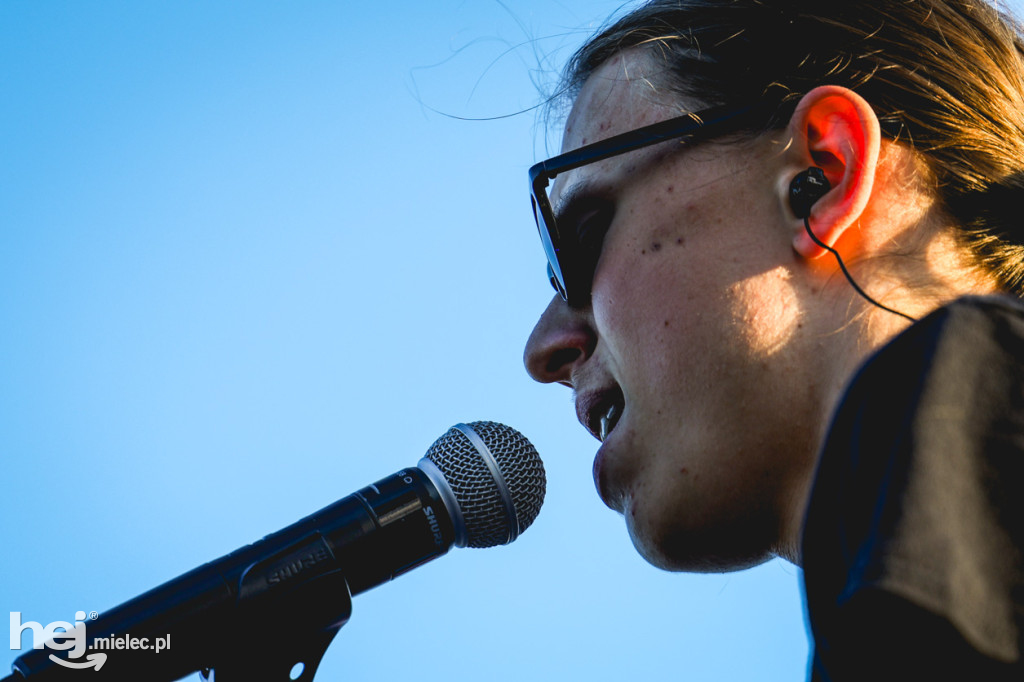 SztukaRYNKI i koncert Outsidder