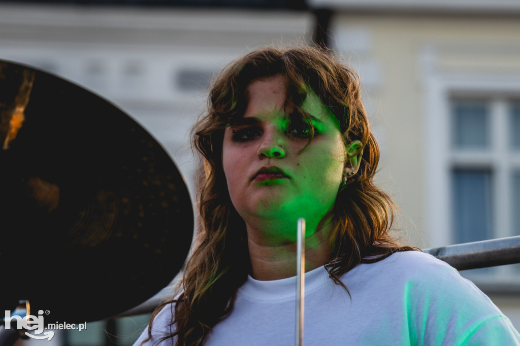 SztukaRYNKI i koncert Outsidder