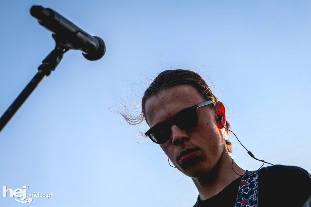 SztukaRYNKI i koncert Outsidder