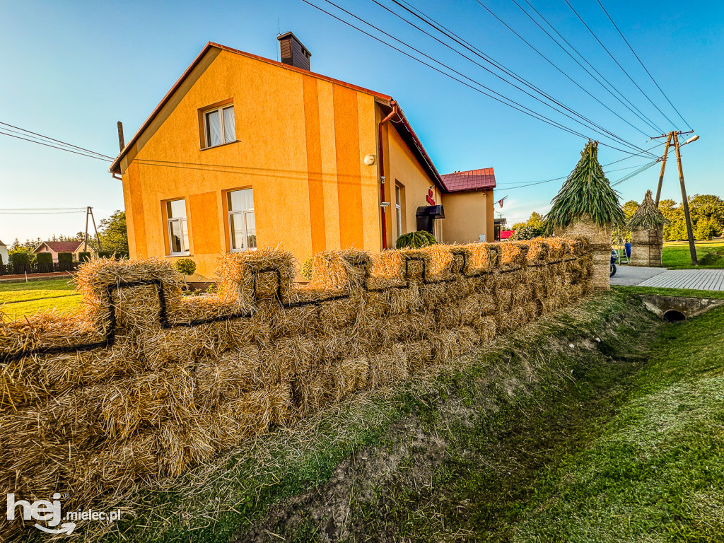 Dożynkowe dekoracje w gminie Wadowice Górne 2025