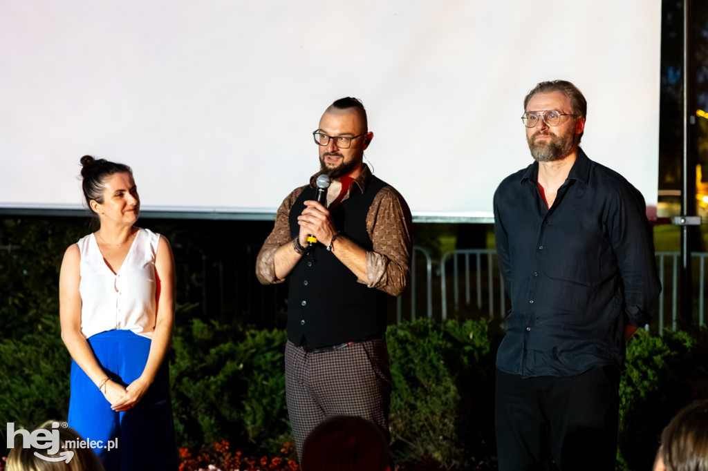 Plenerowe kino nieme z muzyką na żywo