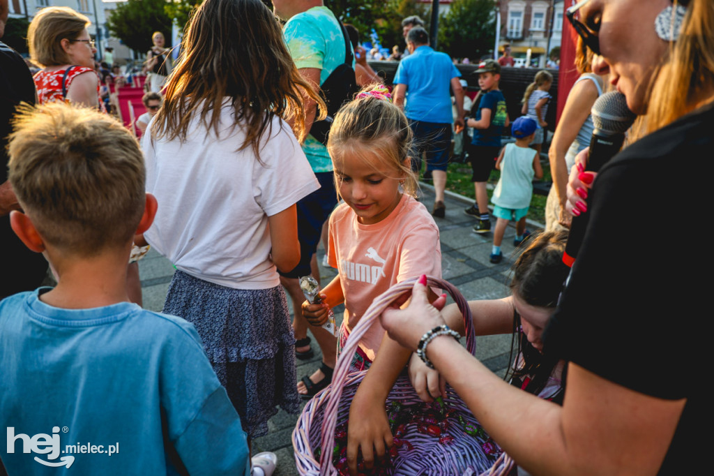 Bajkowy piknik na Rynku
