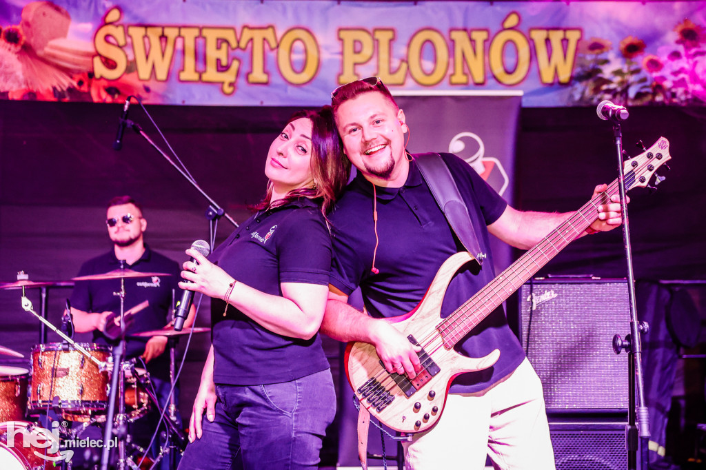 Dożynkowa zabawa w Wampierzowie