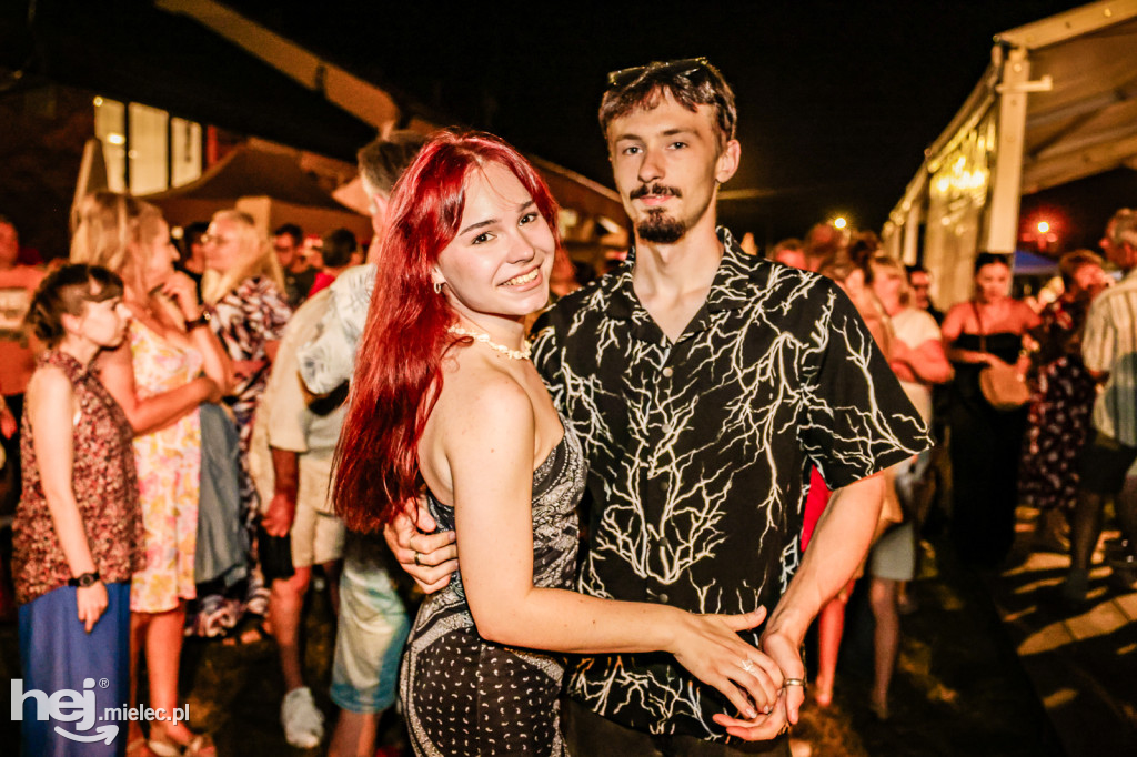 Dożynkowa zabawa w Wampierzowie