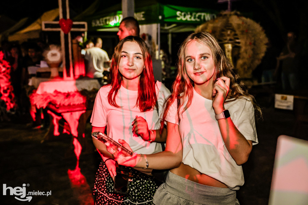Dożynkowa zabawa w Wampierzowie