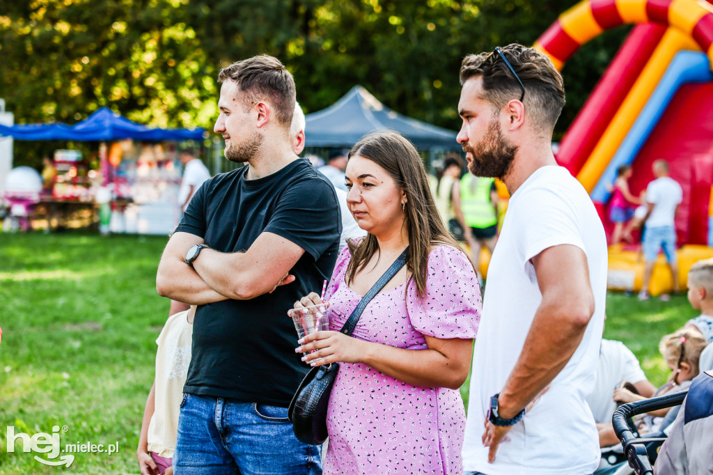 Dożynki sołeckie w Brniu Osuchowskim