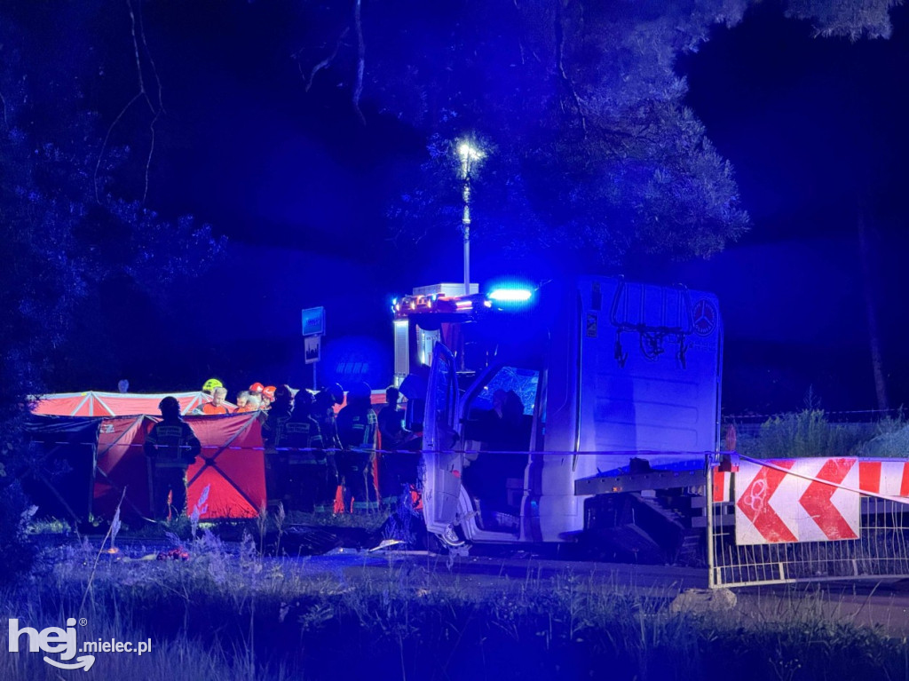 Pościg zakończony tragicznym wypadkiem! Zginęły trzy osoby!