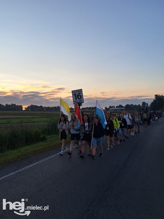 Pielgrzymka ma jasny cel – ma Jasną Górę