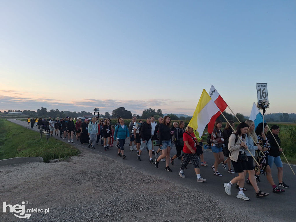 Pielgrzymka ma jasny cel – ma Jasną Górę