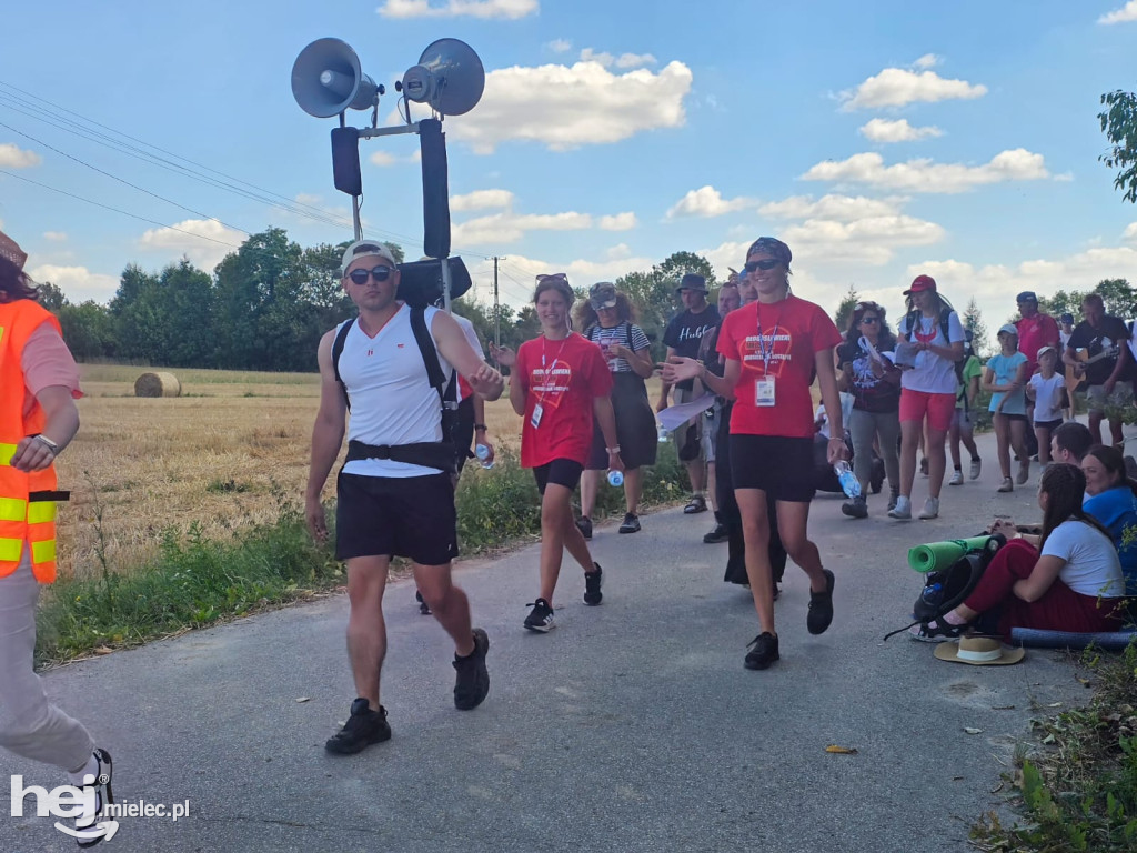 Pielgrzymka ma jasny cel – ma Jasną Górę