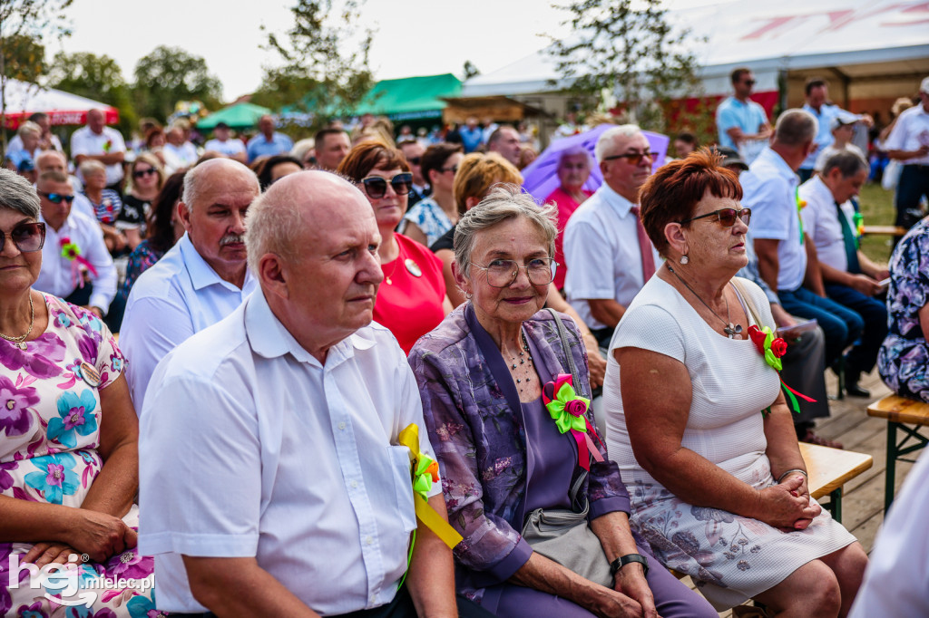 Dożynki gminy baranów Sandomierski w Dymitrowie Małym