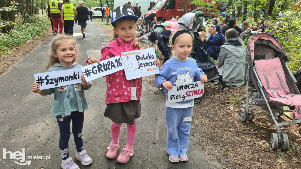 Mieleckie grupy pielgrzymkowe na Hektarowej