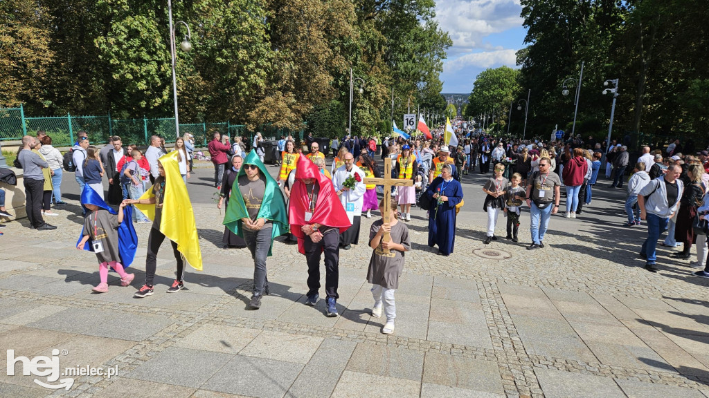 Pielgrzymi z Mielca już u stóp Jasnej Góry!