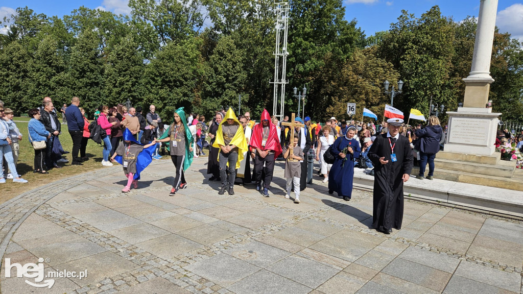 Pielgrzymi z Mielca już u stóp Jasnej Góry!