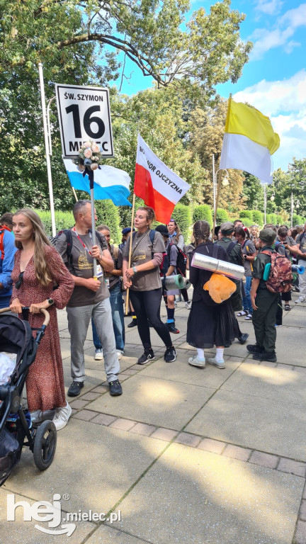 Pielgrzymi z Mielca już u stóp Jasnej Góry!