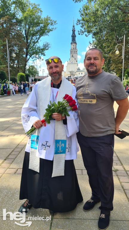 Pielgrzymi z Mielca już u stóp Jasnej Góry!