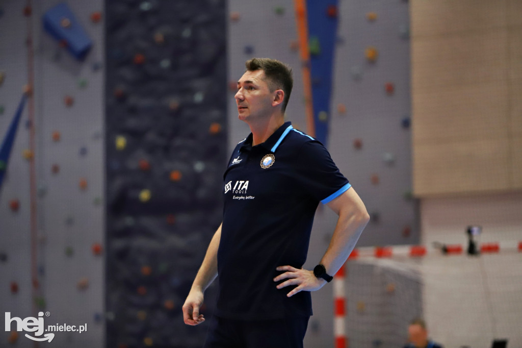 Siatkarski mecz charytatywny w Nisku