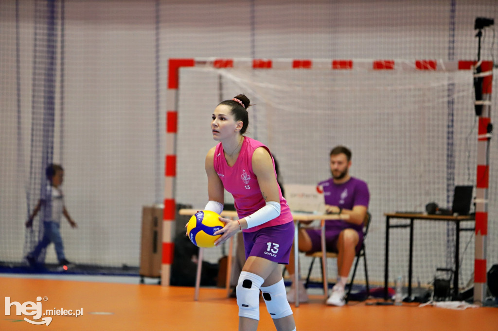 Siatkarski mecz charytatywny w Nisku