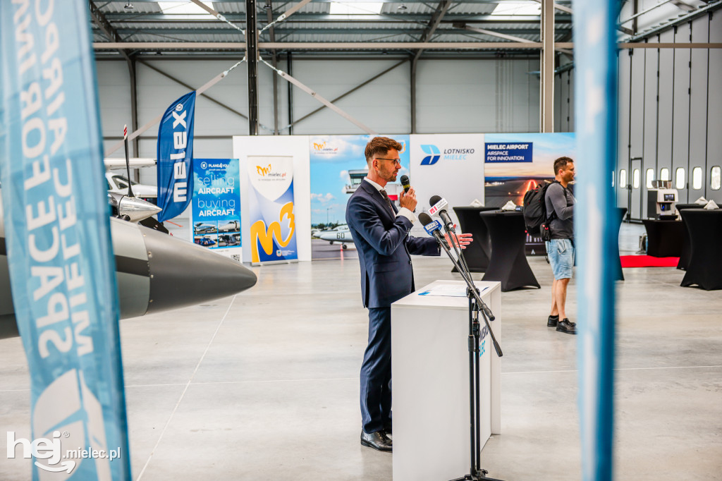 Nowy hangar na Lotnisku Mielec