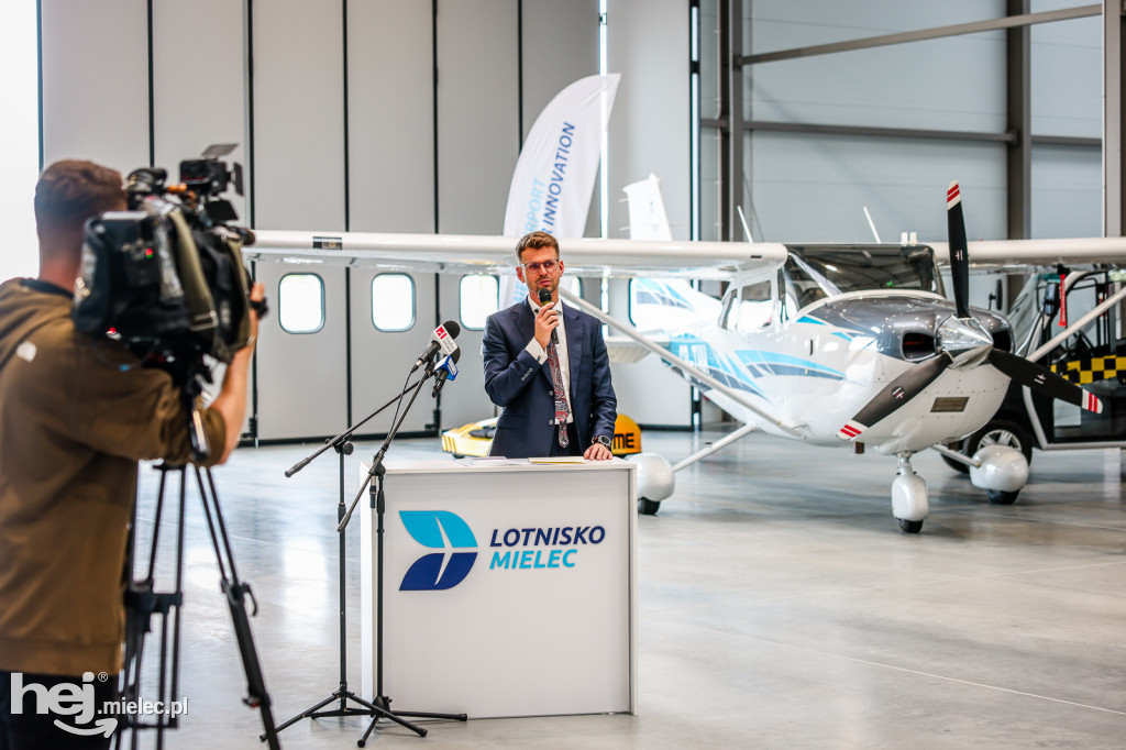 Nowy hangar na Lotnisku Mielec