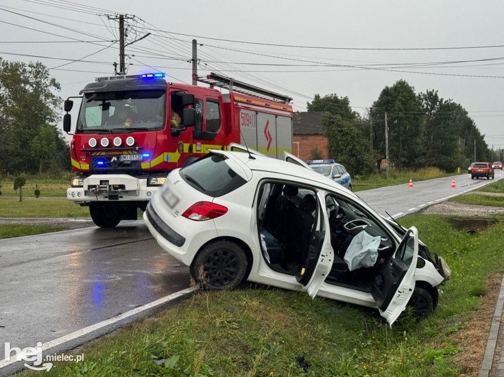 Wypadek w Trzcianie. Poszkodowane dzieci