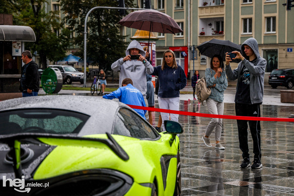 Supercar Taxi - Fundacja Fun and Drive Dzieciom w Mielcu
