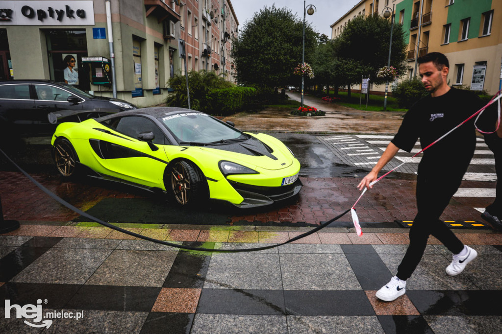 Supercar Taxi - Fundacja Fun and Drive Dzieciom w Mielcu