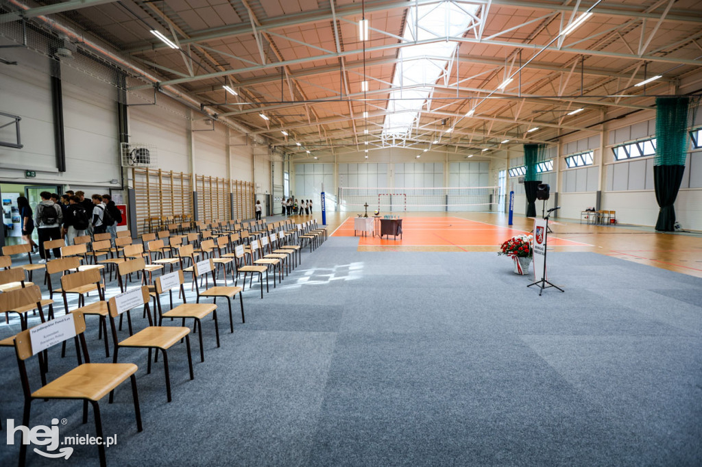 Ekonomik ma halę sportową