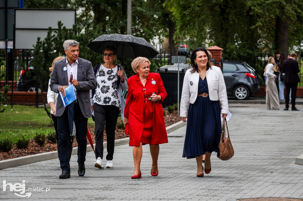 Ekonomik ma halę sportową