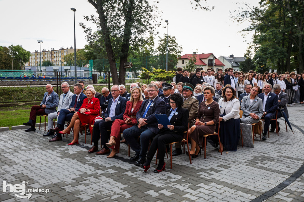 Ekonomik ma halę sportową
