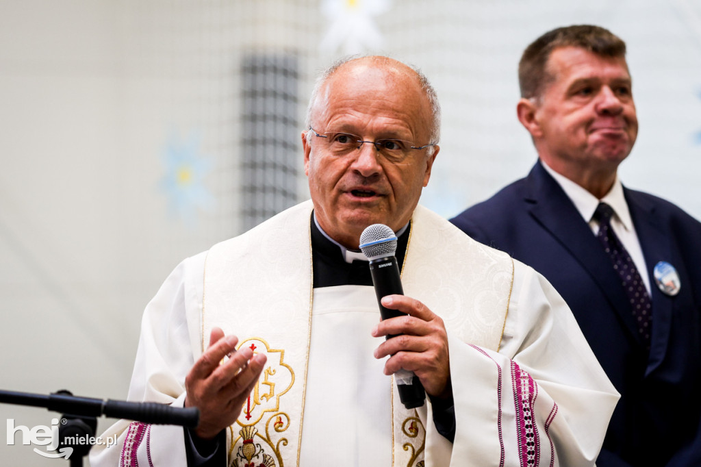 Ekonomik ma halę sportową