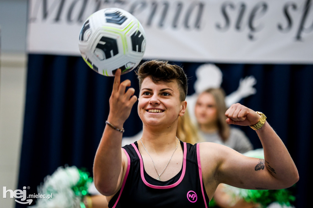 Ekonomik ma halę sportową
