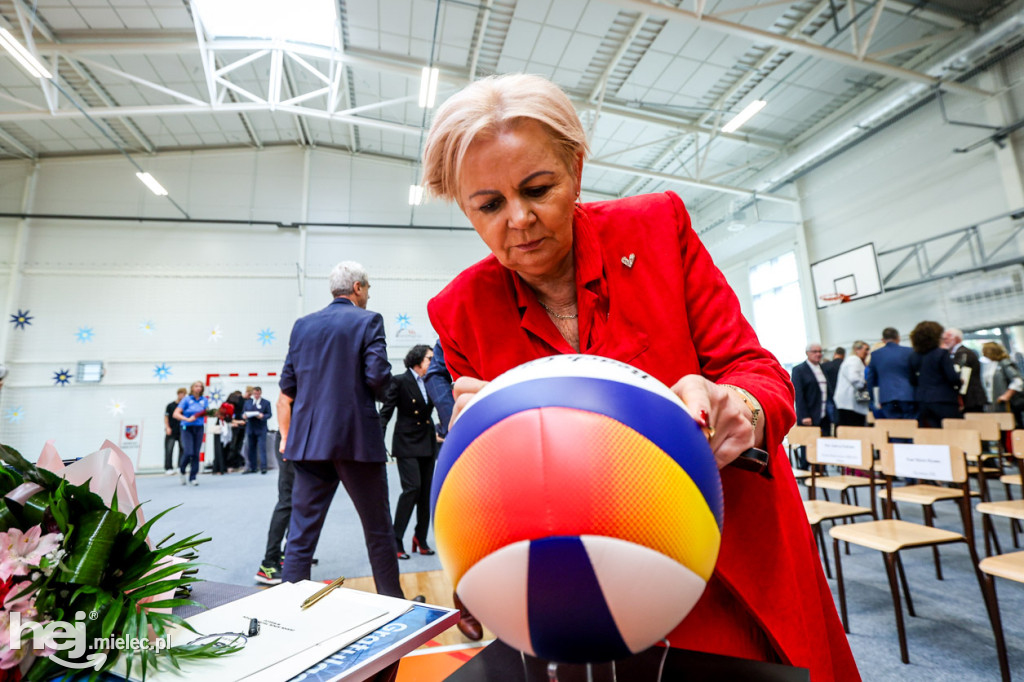 Ekonomik ma halę sportową