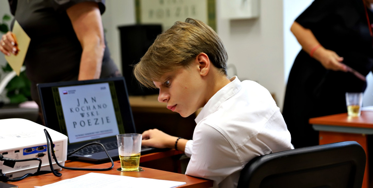 Narodowe Czytanie z „Sokołem” i SP nr 1
