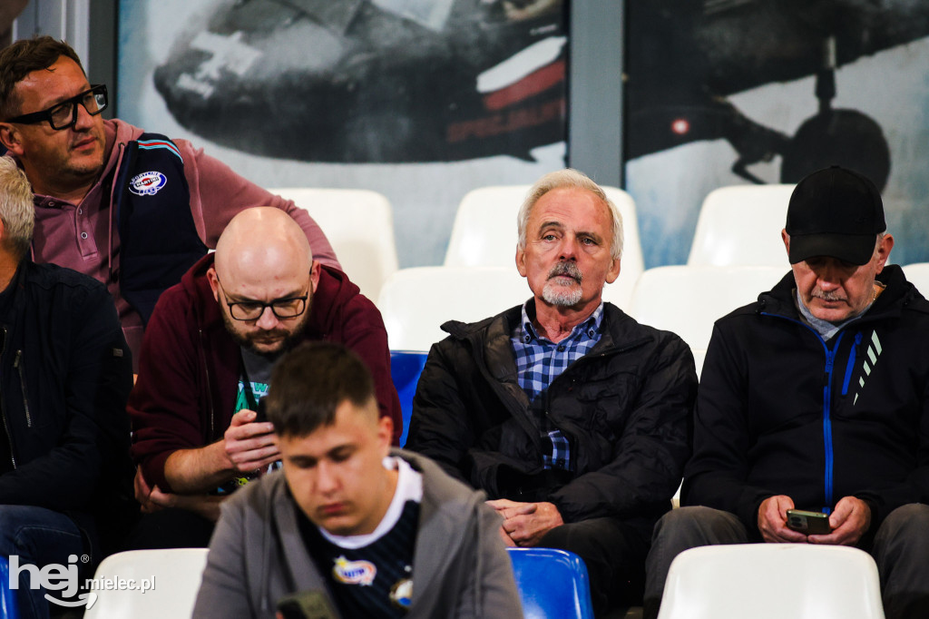 FKS Stal Mielec - Pogoń Grodzisk Mazowiecki [KIBICE]